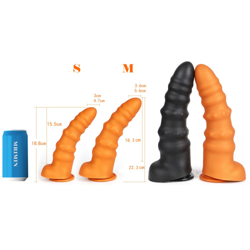 velké dildo s výstupky